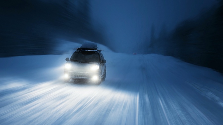 A COMPLETE GUIDE TO DRIVING IN SNOW